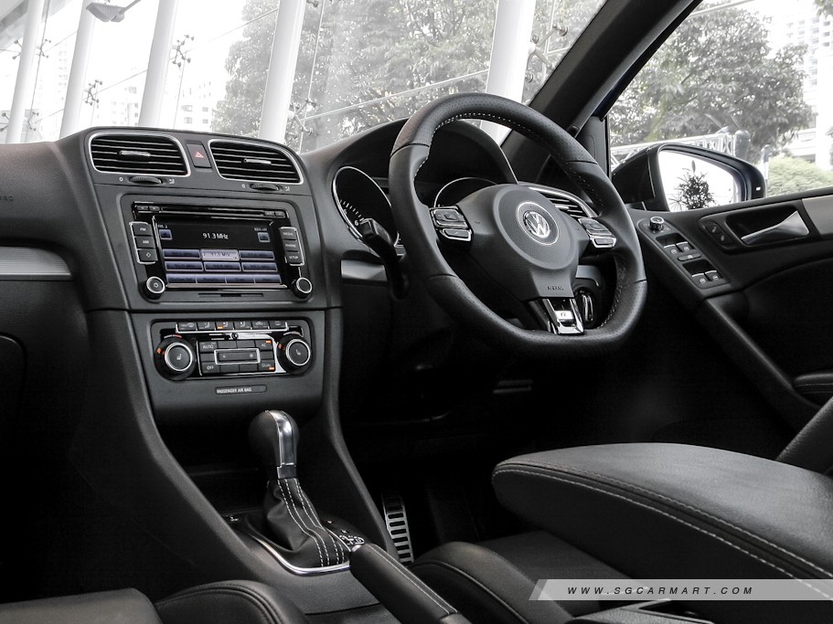 https://i.i-sgcm.com/new_cars/cars/10835/10835_g15