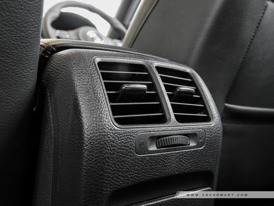 https://i.i-sgcm.com/new_cars/cars/10835/10835_g26