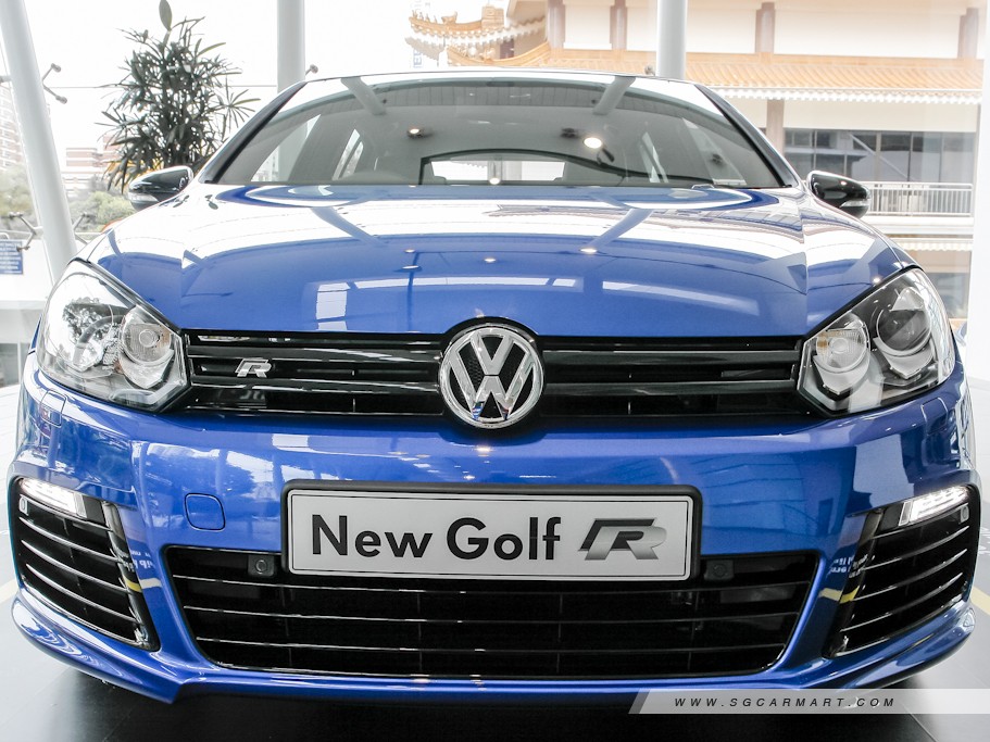 https://i.i-sgcm.com/new_cars/cars/10835/10835_g2