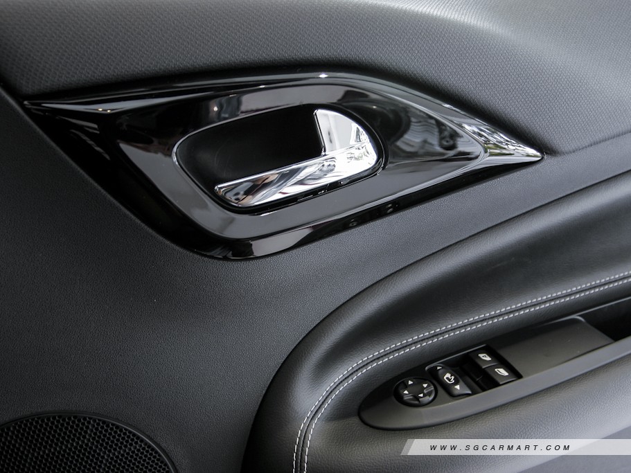 https://i.i-sgcm.com/new_cars/cars/10836/10836_g13