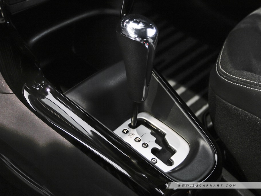 https://i.i-sgcm.com/new_cars/cars/10836/10836_g22