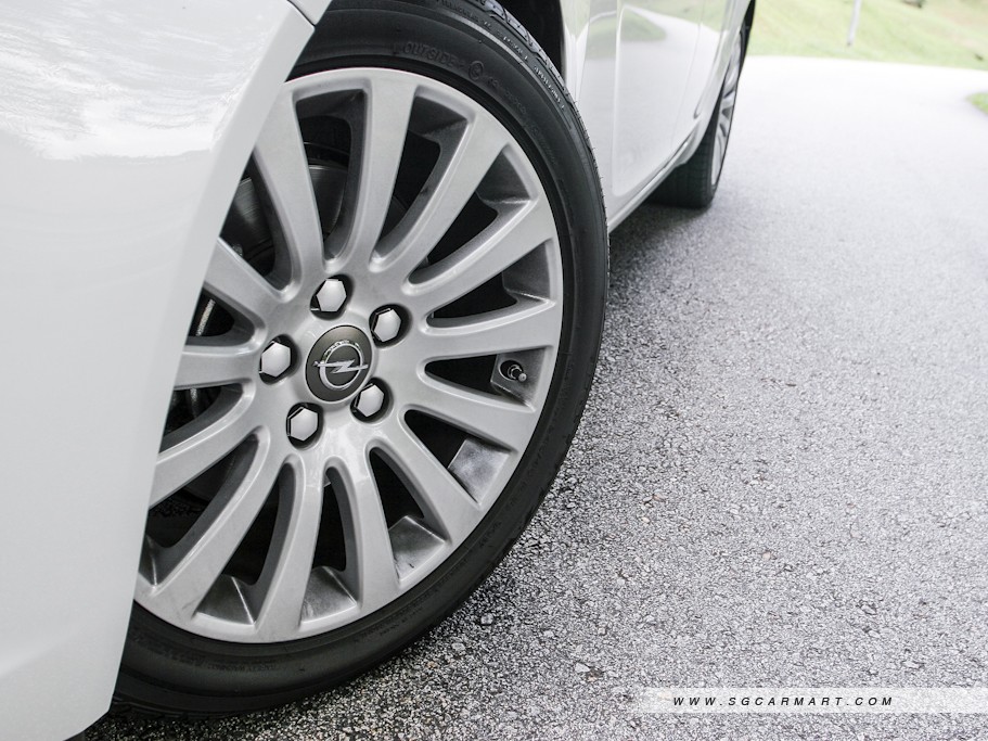 https://i.i-sgcm.com/new_cars/cars/10837/10837_g9