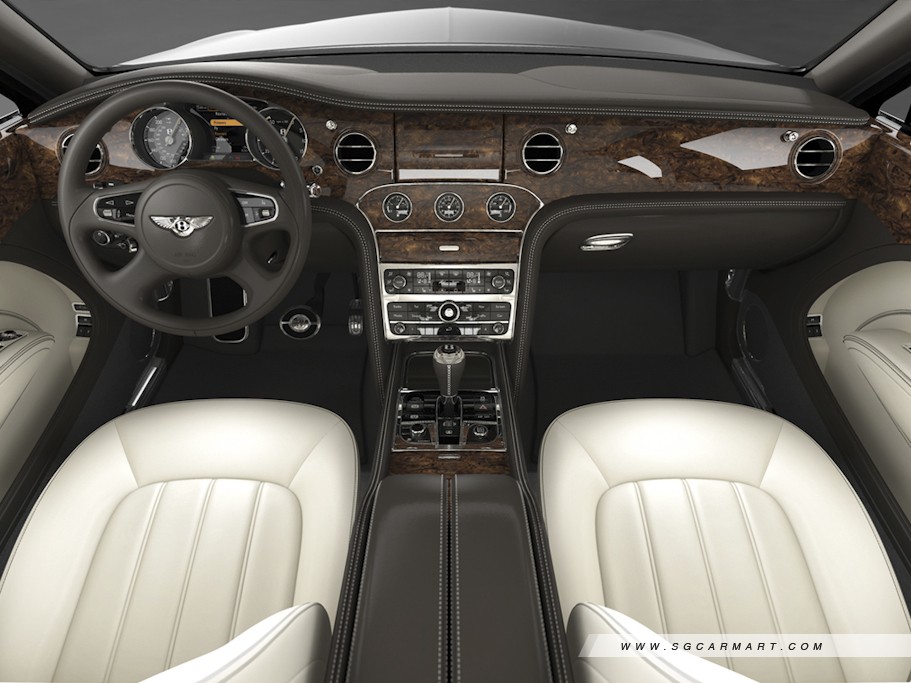 https://i.i-sgcm.com/new_cars/cars/10840/10840_g11
