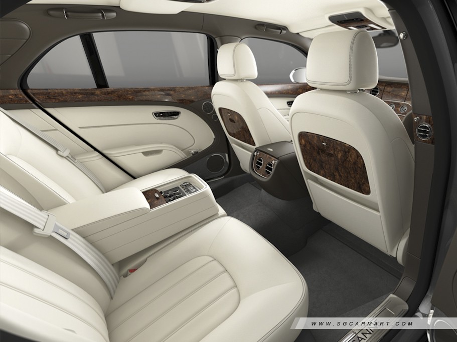 https://i.i-sgcm.com/new_cars/cars/10840/10840_g12