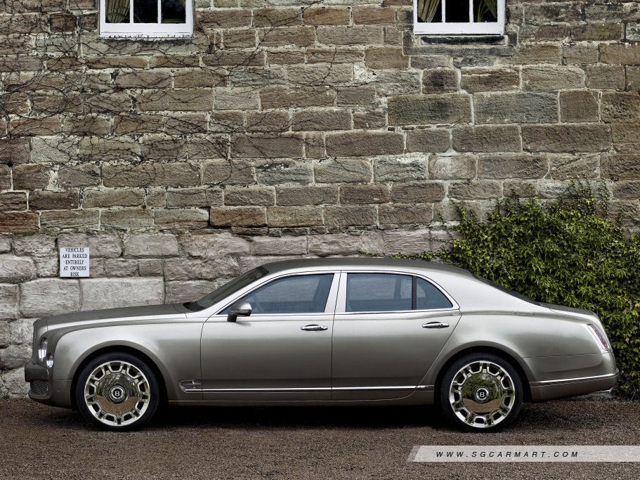 https://i.i-sgcm.com/new_cars/cars/10840/10840_g8