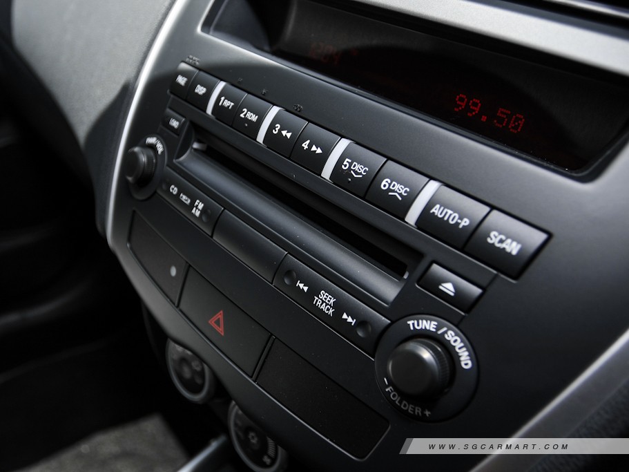https://i.i-sgcm.com/new_cars/cars/10844/10844_g21