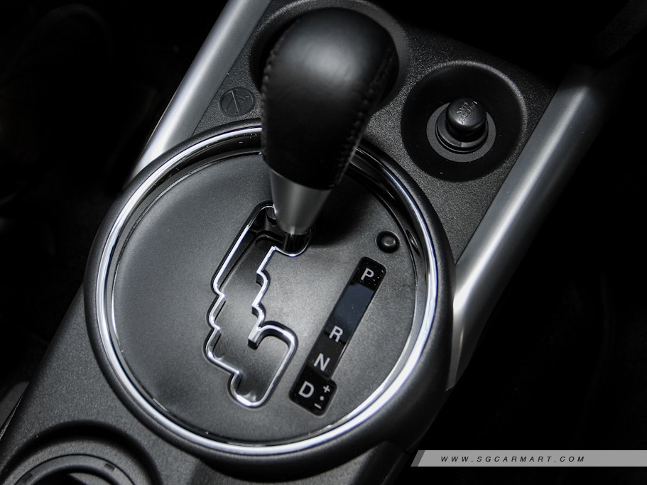 https://i.i-sgcm.com/new_cars/cars/10844/10844_g24
