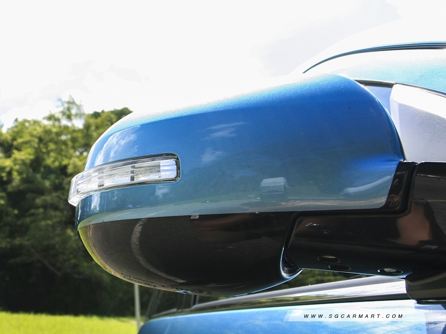 https://i.i-sgcm.com/new_cars/cars/10844/10844_g9
