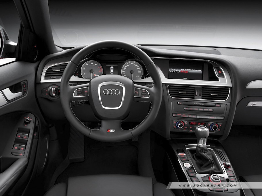 https://i.i-sgcm.com/new_cars/cars/10846/10846_g11