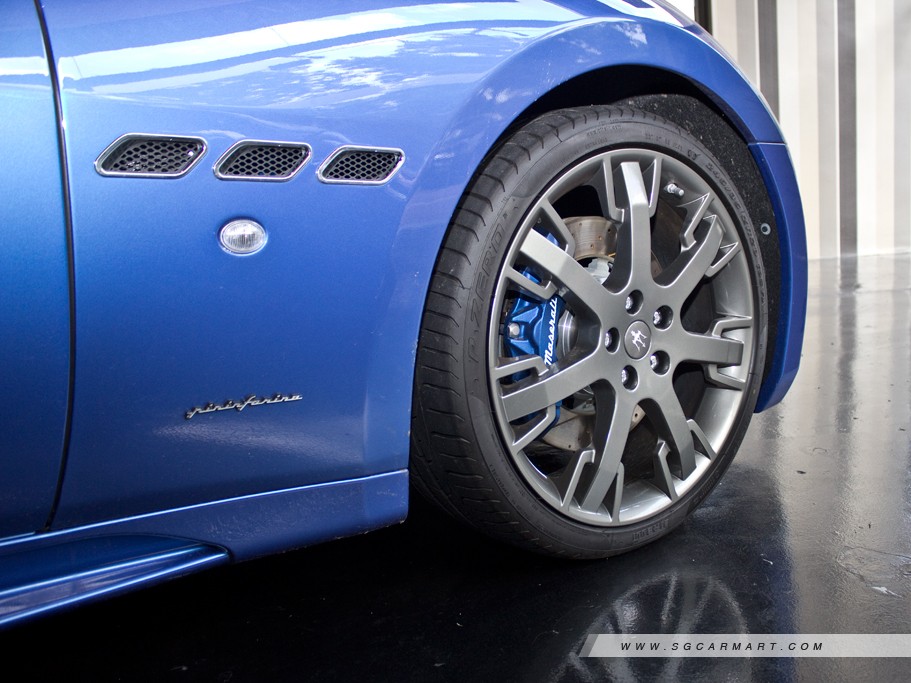 https://i.i-sgcm.com/new_cars/cars/10856/10856_g71