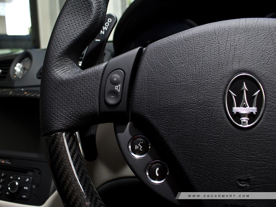 https://i.i-sgcm.com/new_cars/cars/10856/10856_g78