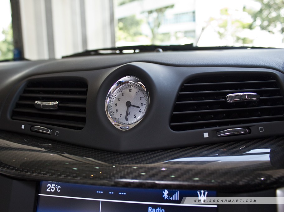 https://i.i-sgcm.com/new_cars/cars/10856/10856_g81