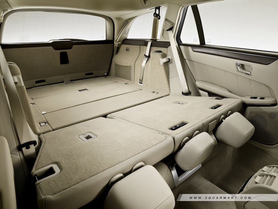 https://i.i-sgcm.com/new_cars/cars/10858/10858_g11