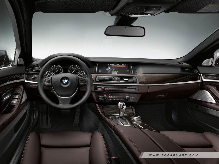 https://i.i-sgcm.com/new_cars/cars/10860/10860_g10