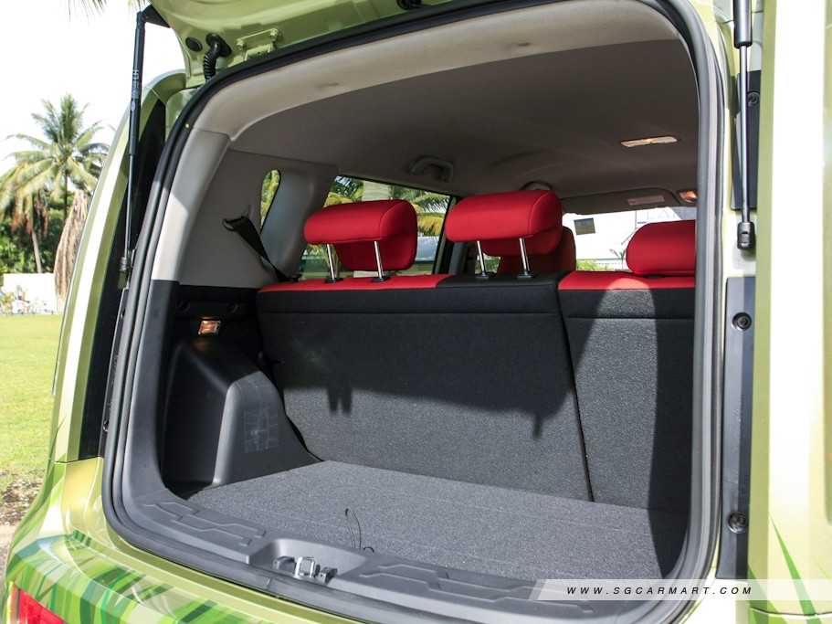 https://i.i-sgcm.com/new_cars/cars/10873/10873_g11