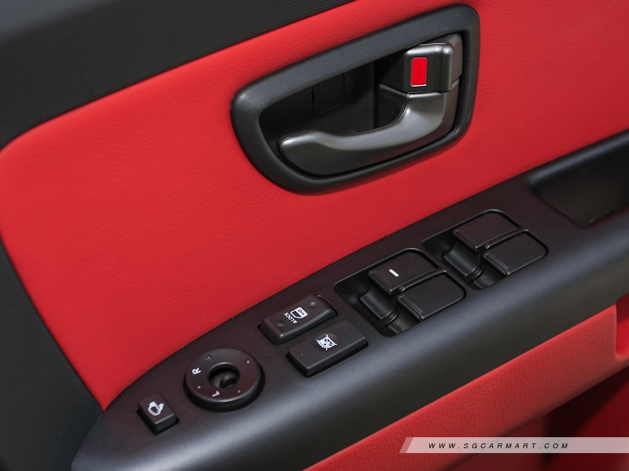 https://i.i-sgcm.com/new_cars/cars/10873/10873_g13