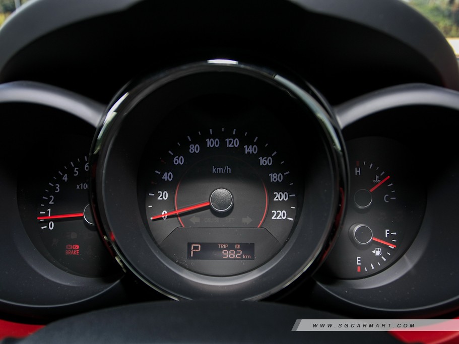 https://i.i-sgcm.com/new_cars/cars/10873/10873_g23
