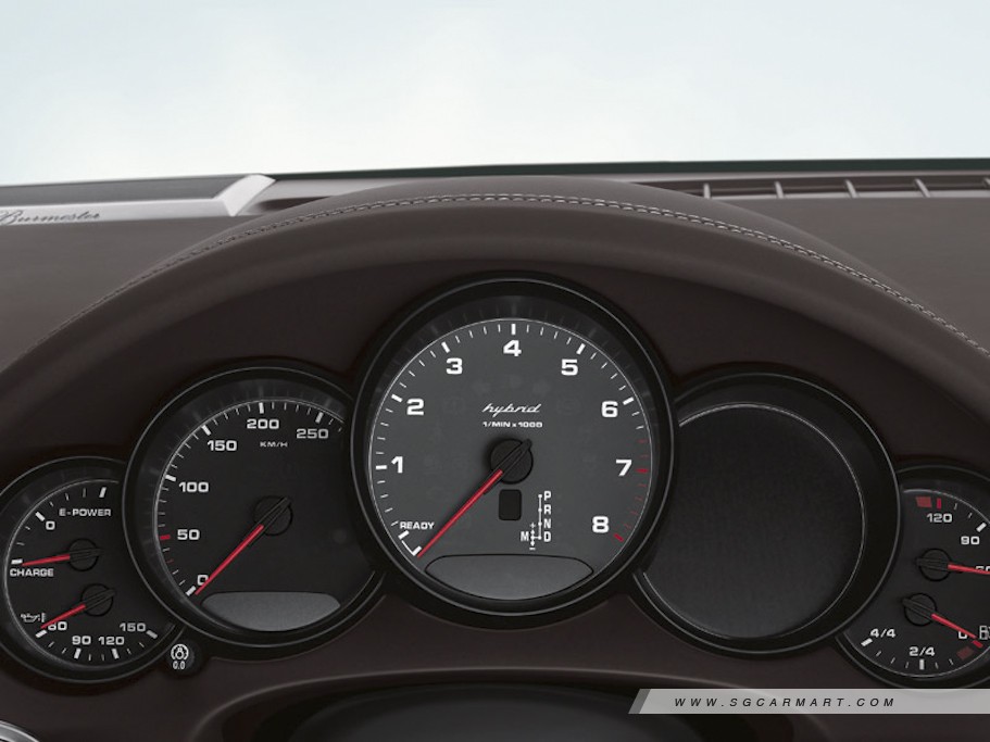 https://i.i-sgcm.com/new_cars/cars/10877/10877_g10