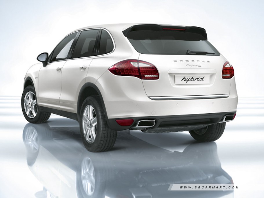https://i.i-sgcm.com/new_cars/cars/10877/10877_g4