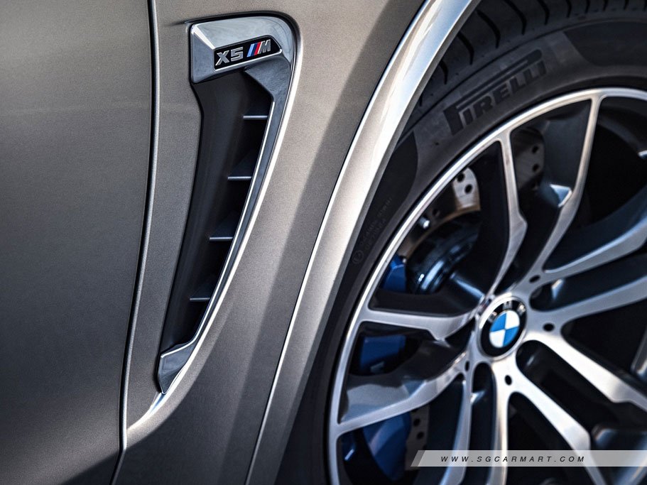 https://i.i-sgcm.com/new_cars/cars/10890/10890_g10