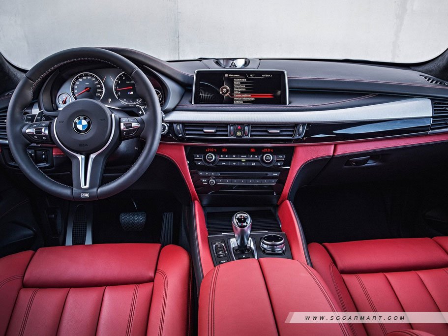 https://i.i-sgcm.com/new_cars/cars/10890/10890_g12