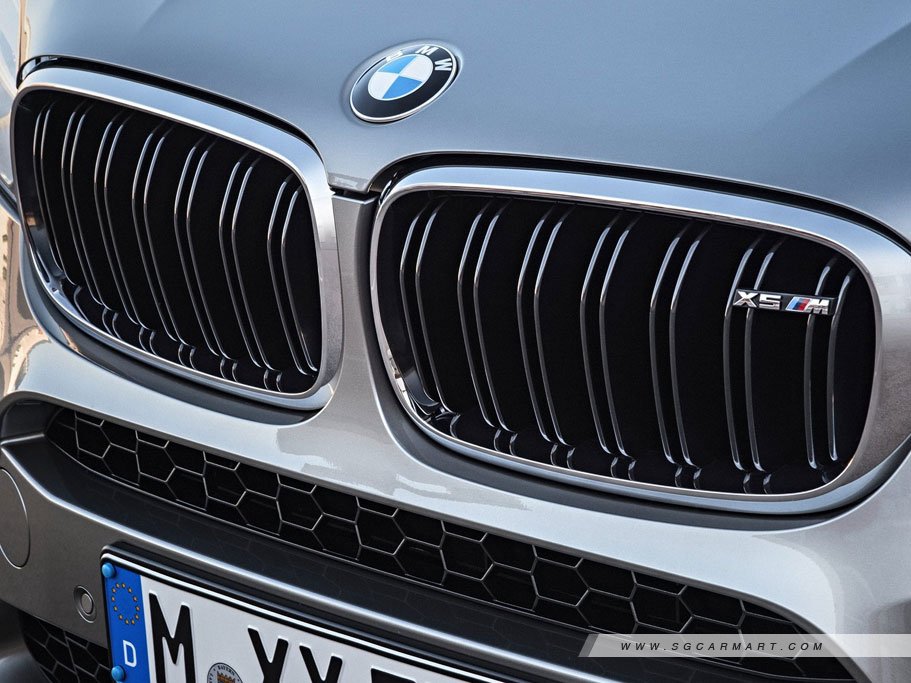 https://i.i-sgcm.com/new_cars/cars/10890/10890_g9