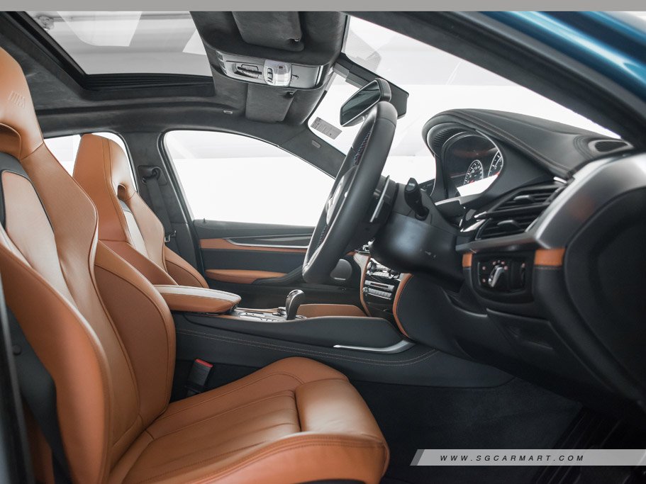https://i.i-sgcm.com/new_cars/cars/10891/10891_g26