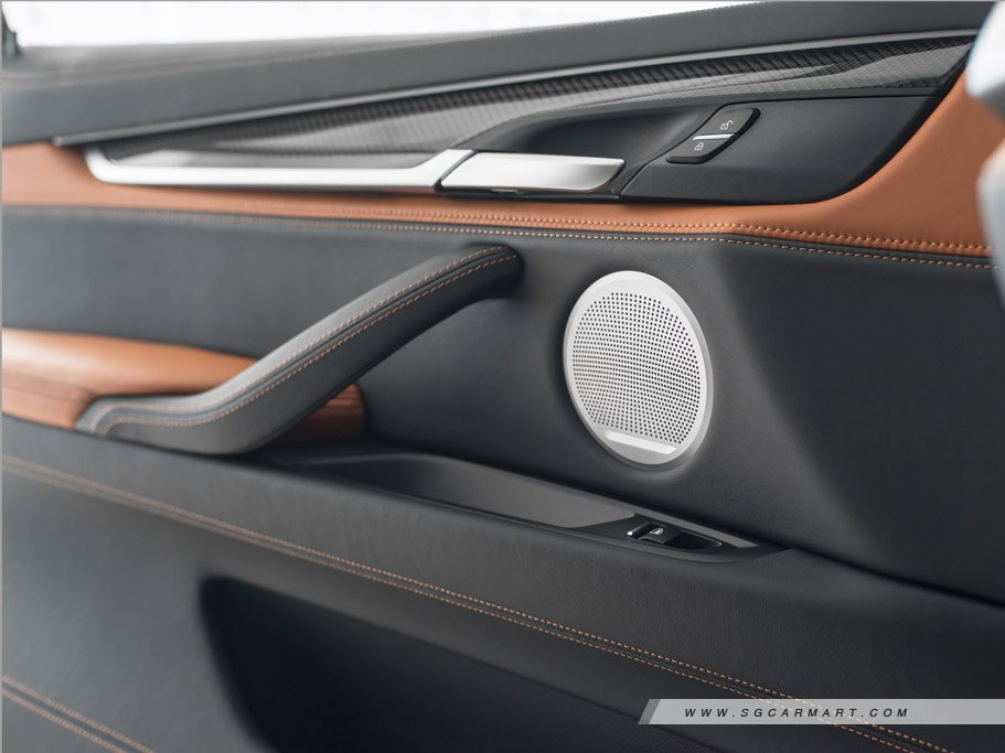 https://i.i-sgcm.com/new_cars/cars/10891/10891_g38