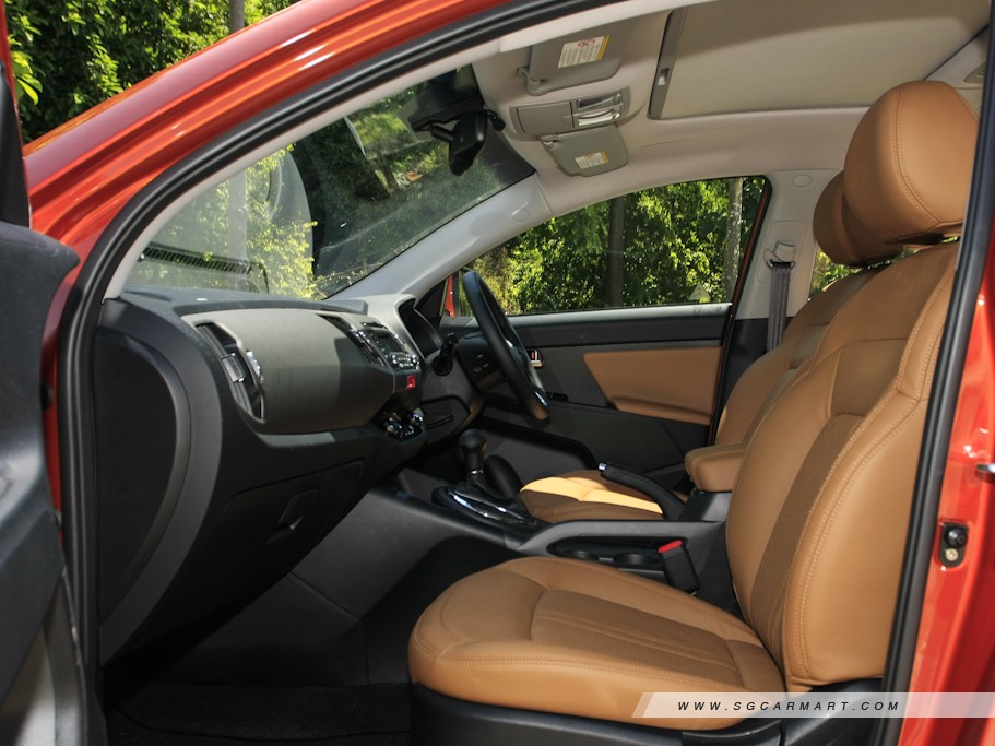 https://i.i-sgcm.com/new_cars/cars/10895/10895_g12