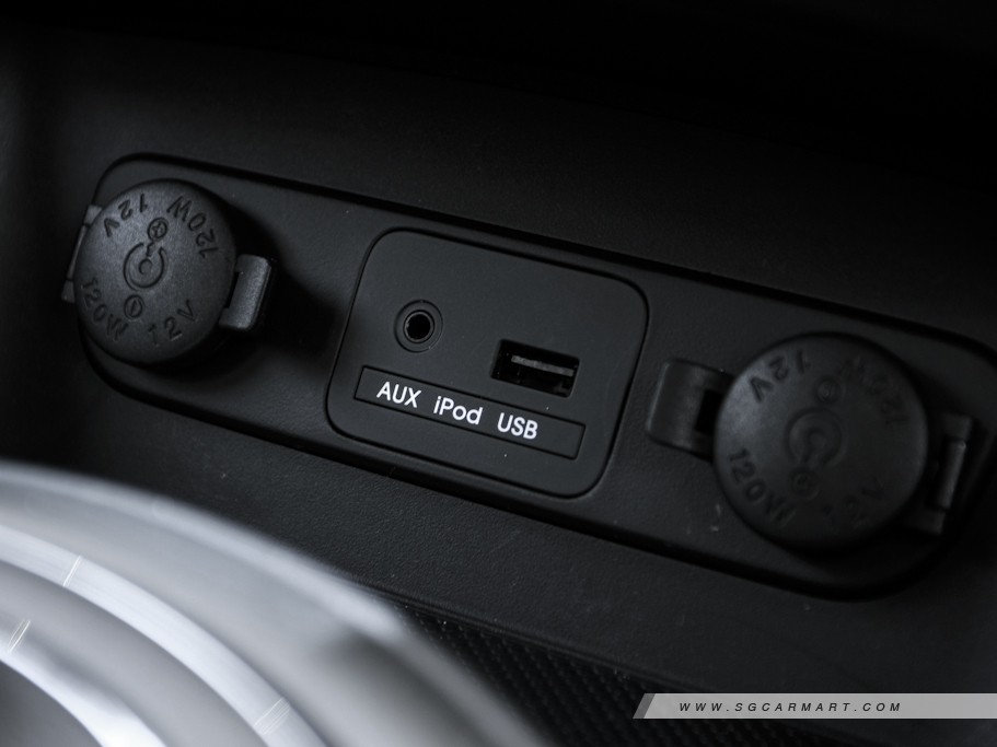 https://i.i-sgcm.com/new_cars/cars/10895/10895_g23