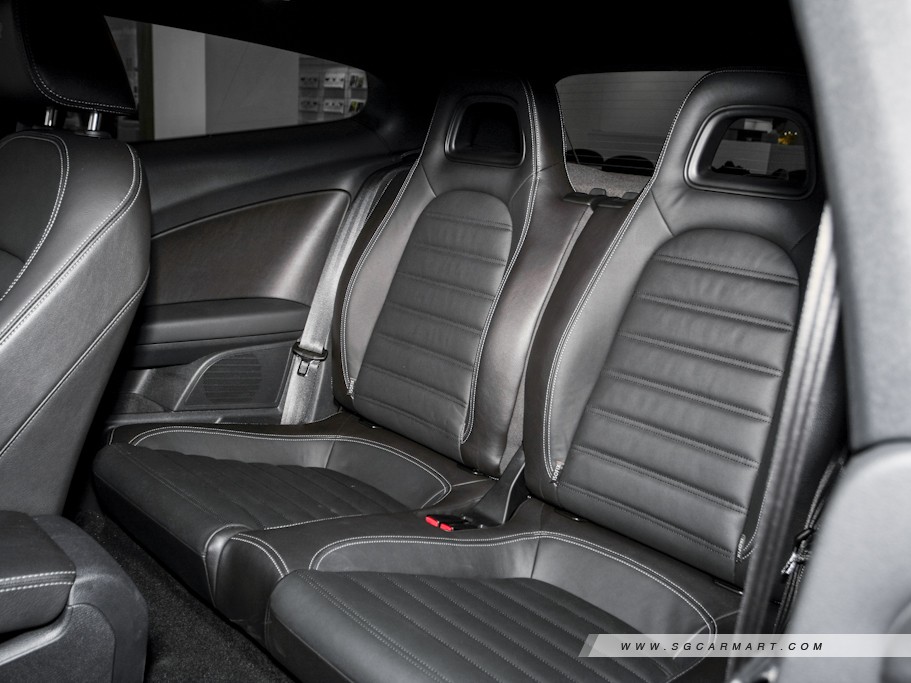 https://i.i-sgcm.com/new_cars/cars/10904/10904_g13