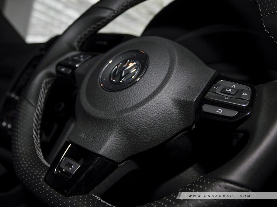 https://i.i-sgcm.com/new_cars/cars/10904/10904_g15