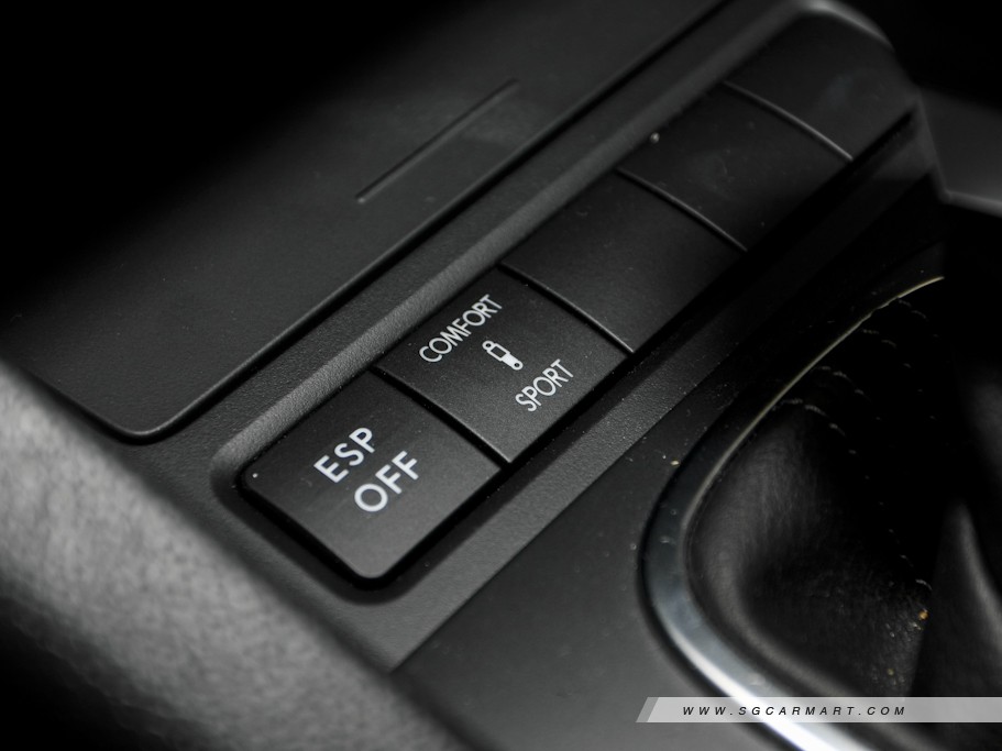 https://i.i-sgcm.com/new_cars/cars/10904/10904_g21