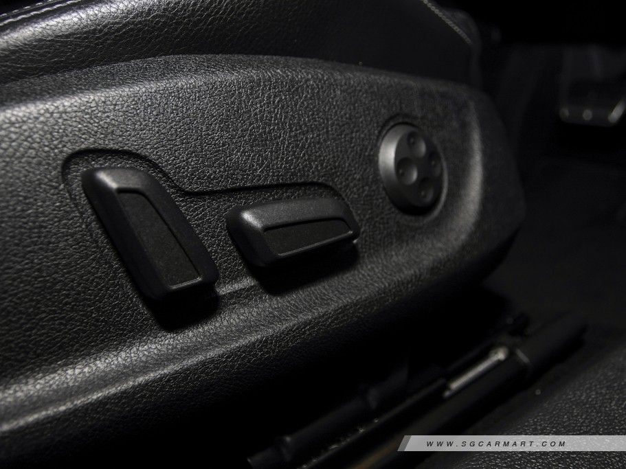 https://i.i-sgcm.com/new_cars/cars/10904/10904_g24