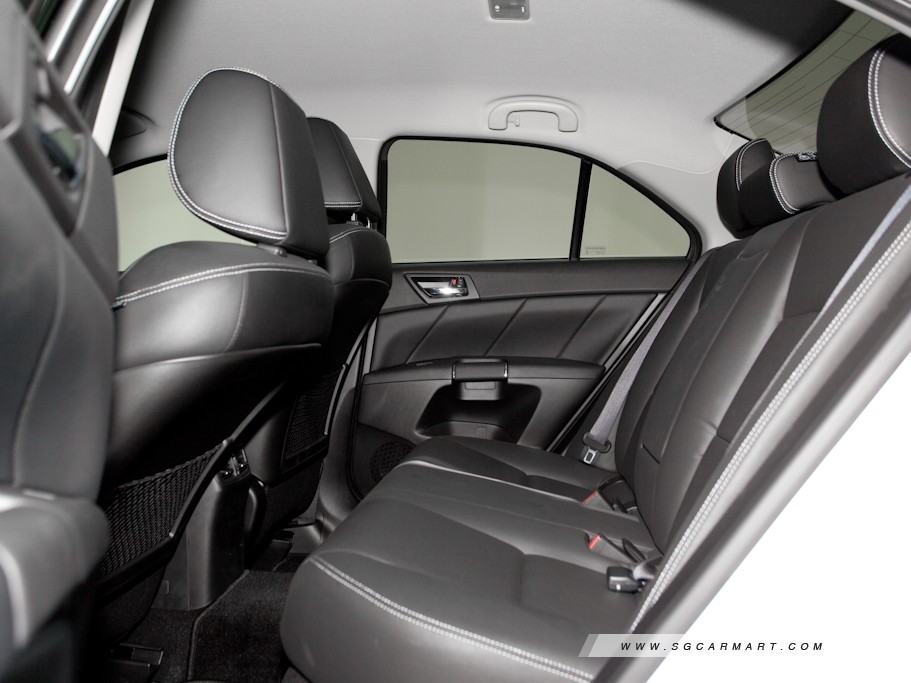 https://i.i-sgcm.com/new_cars/cars/10908/10908_g42