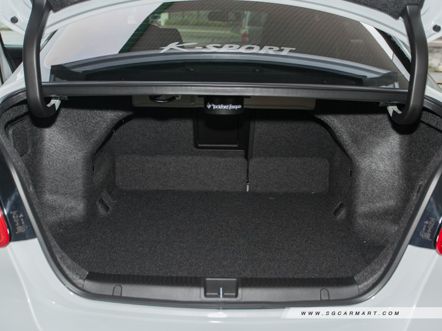 https://i.i-sgcm.com/new_cars/cars/10908/10908_g60