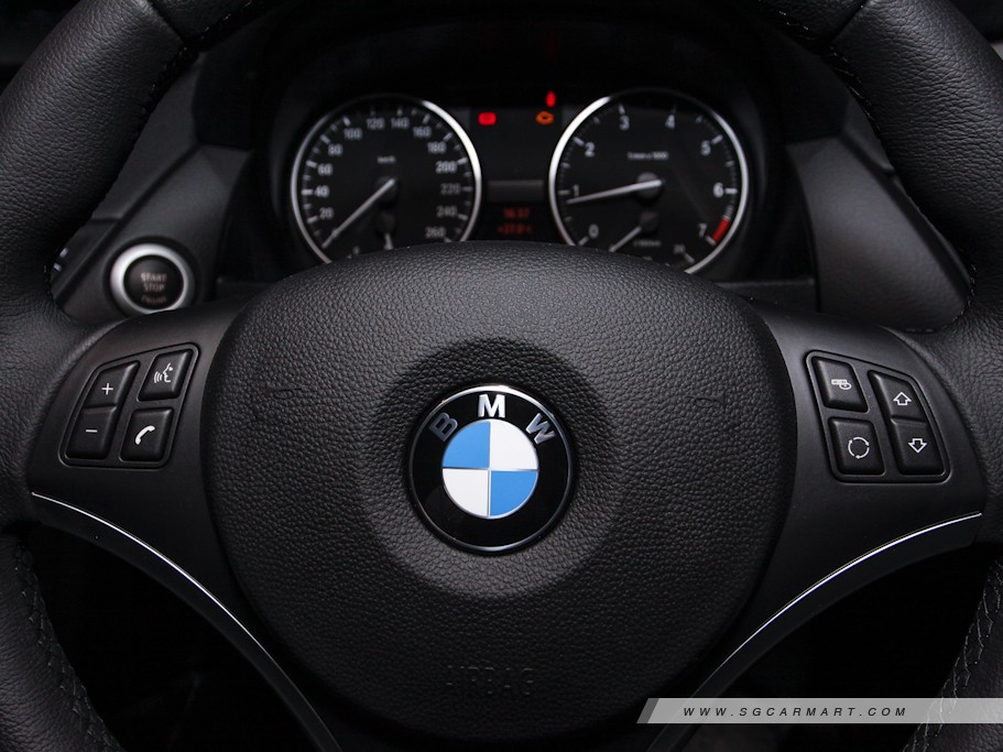 https://i.i-sgcm.com/new_cars/cars/10915/10915_g14