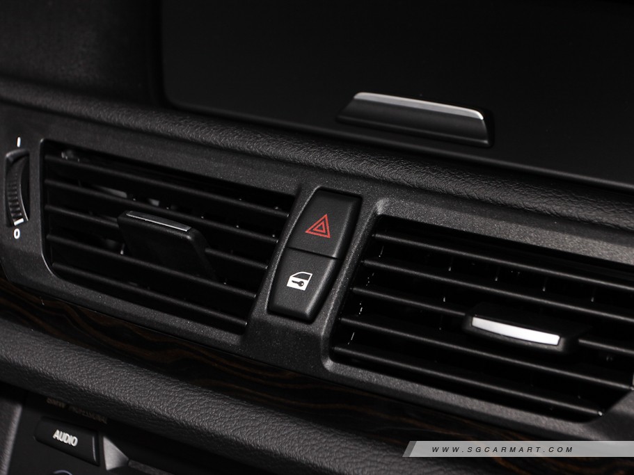 https://i.i-sgcm.com/new_cars/cars/10915/10915_g16