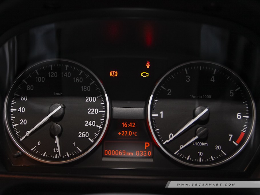 https://i.i-sgcm.com/new_cars/cars/10915/10915_g21