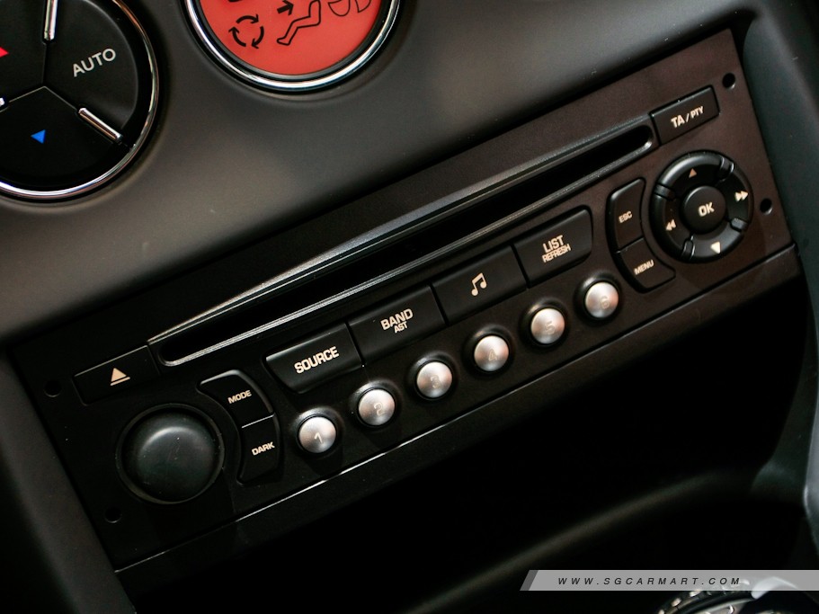 https://i.i-sgcm.com/new_cars/cars/10916/10916_g19