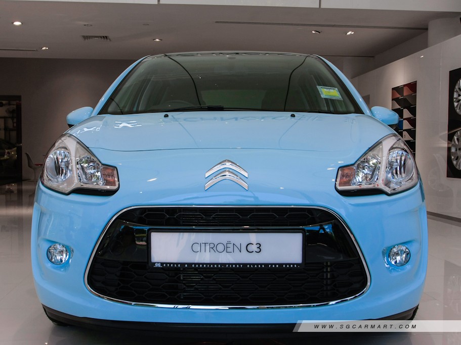 https://i.i-sgcm.com/new_cars/cars/10916/10916_g3
