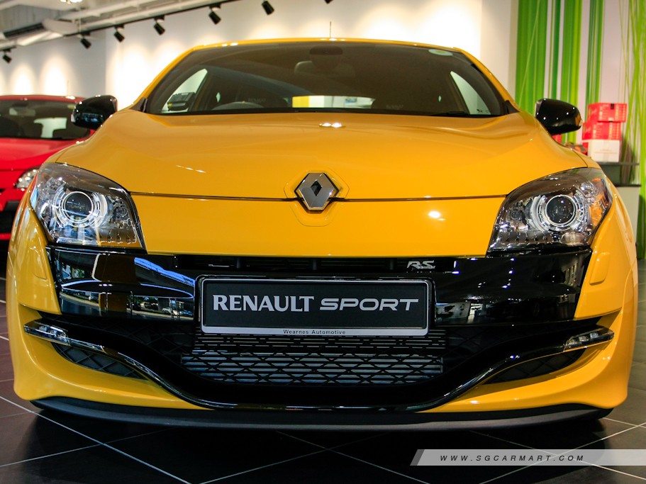 https://i.i-sgcm.com/new_cars/cars/10918/10918_g40
