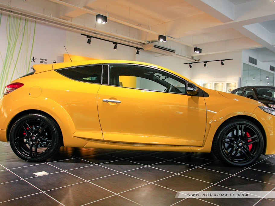 https://i.i-sgcm.com/new_cars/cars/10918/10918_g41