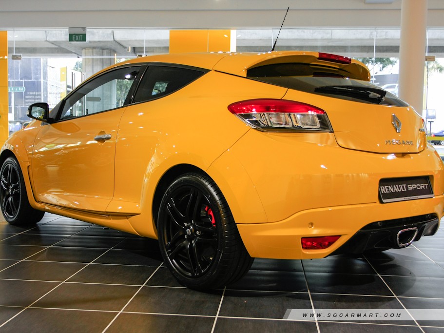 https://i.i-sgcm.com/new_cars/cars/10918/10918_g42