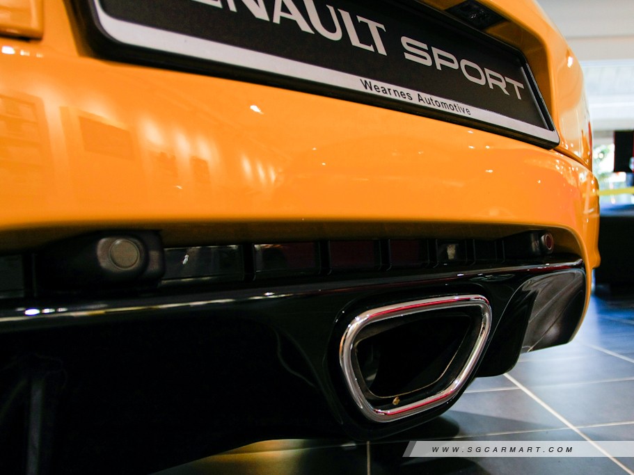 https://i.i-sgcm.com/new_cars/cars/10918/10918_g49