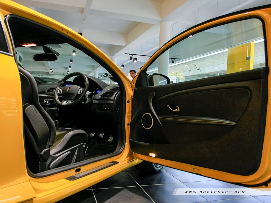 https://i.i-sgcm.com/new_cars/cars/10918/10918_g51