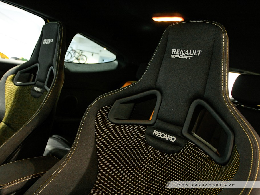 https://i.i-sgcm.com/new_cars/cars/10918/10918_g52