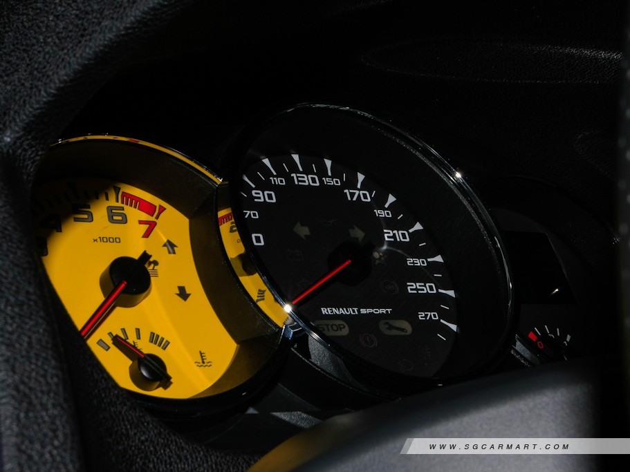 https://i.i-sgcm.com/new_cars/cars/10918/10918_g57