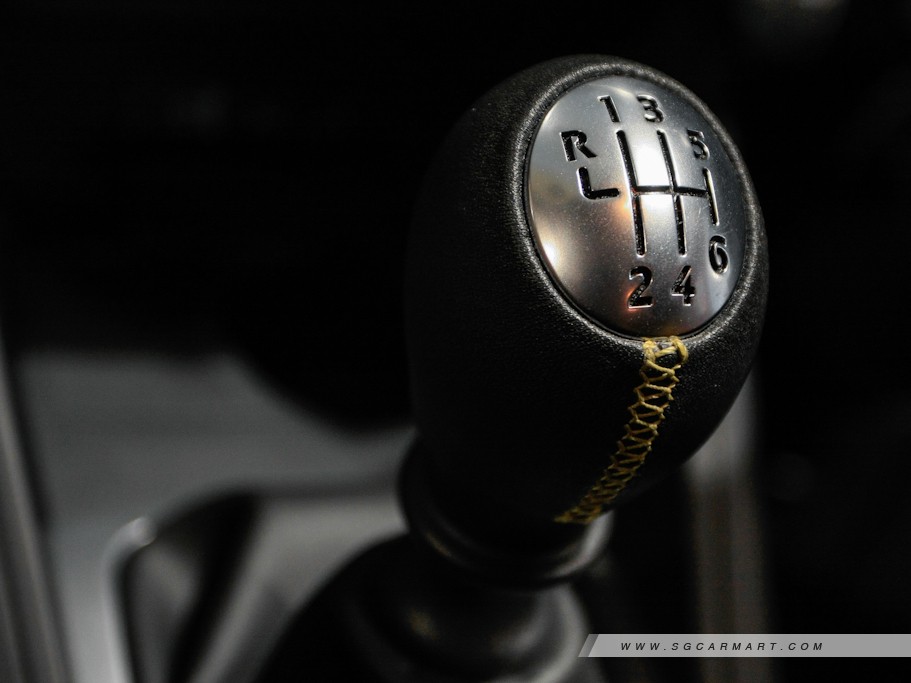 https://i.i-sgcm.com/new_cars/cars/10918/10918_g63
