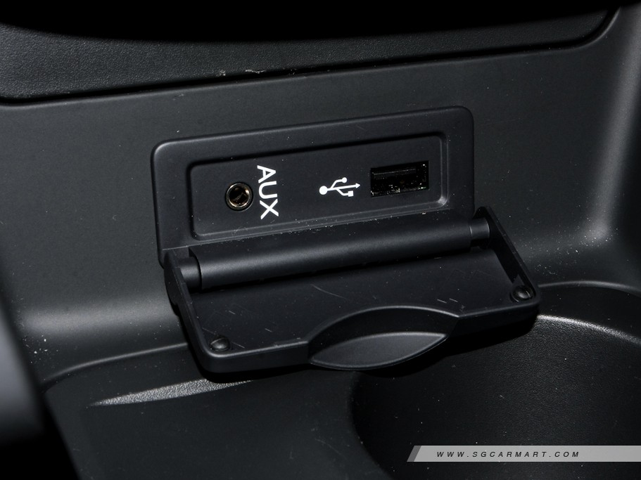 https://i.i-sgcm.com/new_cars/cars/10918/10918_g64